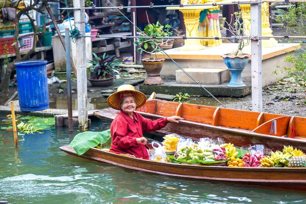 Bangkok Tailandia Marzo 2018 Mercado Flotante Tailandia Día Verano — Foto de Stock