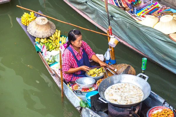 Bangkok Thajsko Března 2018 Plovoucí Trh Thajsku Letním Dni — Stock fotografie