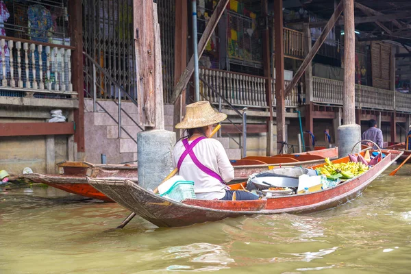 Πλωτή Αγορά Της Ταϊλάνδης Μια Καλοκαιρινή Μέρα — Φωτογραφία Αρχείου