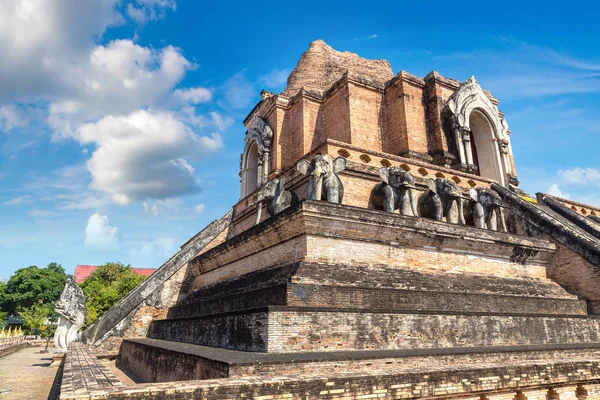 Oude Pagode Bij Wat Chedi Luang Tempel Chiang Mai Thailand — Stockfoto