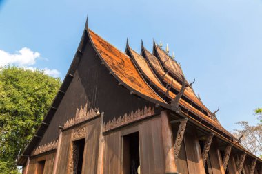 Chiang Rai, Tayland - 29 Mart 2018: Chiang Rai, Tayland bir yaz günü Baan Barajı Müzesi (siyah tapınak)