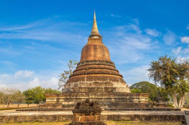 Sukhothai Tarih Parkı, bir yaz günü Tayland