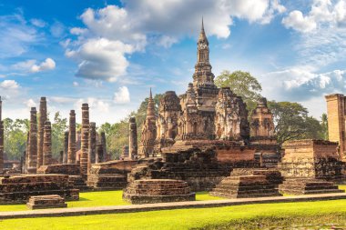 Sukhothai Tarih Parkı, bir yaz günü Tayland