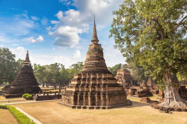 Sukhothai Tarih Parkı, bir yaz günü Tayland