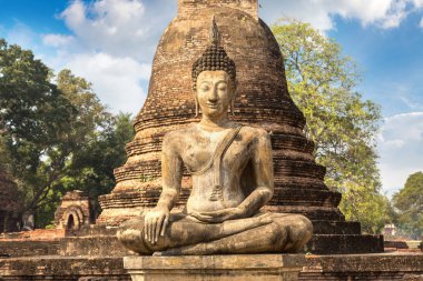 Sukhothai Tarih Parkı, bir yaz günü Tayland
