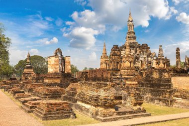 Sukhothai Tarih Parkı, bir yaz günü Tayland