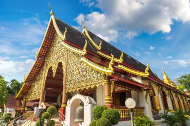 Wat Chiang man - Chiang Mai, Tayland bir yaz günü tapınakta Budistler
