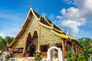 Wat Chiang man - Chiang Mai, Tayland bir yaz günü tapınakta Budistler
