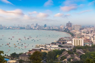 Tayland, Pattaya Körfezi panoramik hava görünümünü bir yaz akşamları