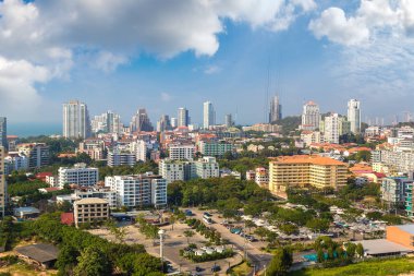 Pattaya Körfezi, Tayland 'da yaz günü panoramik hava manzarası