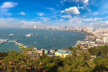 Pattaya Körfezi, Tayland 'da yaz günü panoramik hava manzarası