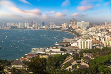 Pattaya Körfezi, Tayland 'da yaz günü panoramik hava manzarası