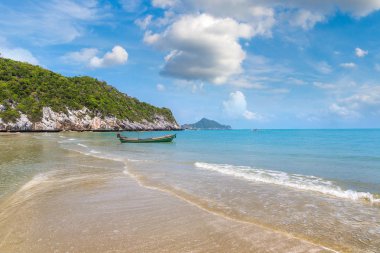 Thai balıkçı tekne içinde Khao Sam ROI Yot Milli Parkı, Tayland bir yaz günü