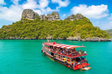 Samui, Tayland - 29 Mart 2018: Mu Ko Ang Thong Milli Parkı, Tayland bir yaz günü
