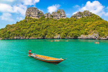 Mu Ko Ang Thong Milli Parkı, Tayland'da bir yaz günü