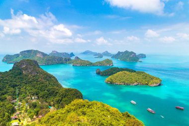 Bir yaz günü Mu Ko Ang Thong Milli Parkı, Tayland hava panoramik görünümü