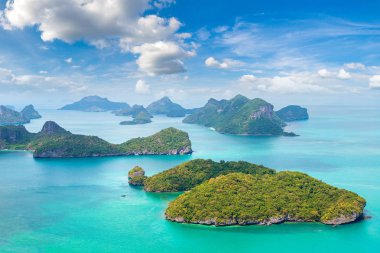 Bir yaz günü Mu Ko Ang Thong Milli Parkı, Tayland hava panoramik görünümü