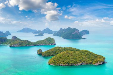 Bir yaz günü Mu Ko Ang Thong Milli Parkı, Tayland hava panoramik görünümü