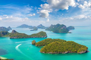 Bir yaz günü Mu Ko Ang Thong Milli Parkı, Tayland hava panoramik görünümü