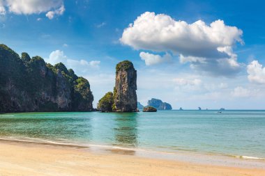 Ao Pai Plong beach, Krabi, Tayland, bir yaz günü