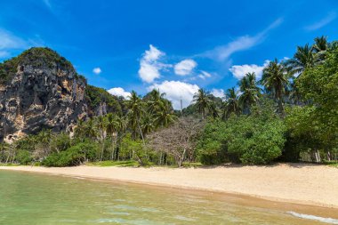 Tonsai beach, Krabi, Tayland, bir yaz günü