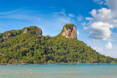 Ao Phra Nang Beach, Krabi, Tayland bir yaz günü
