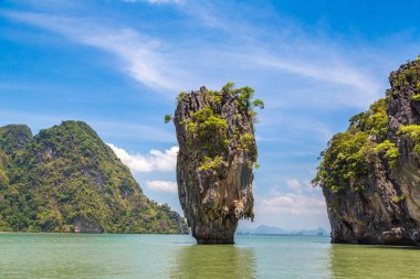 James Bond Adası Phang Nga Körfezindeki, bir yaz günü Tayland