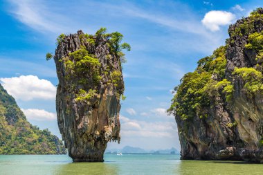 James Bond Adası Phang Nga Körfezindeki, bir yaz günü Tayland