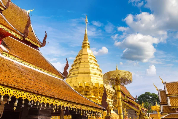 Złota Pagoda Wat Phra Doi Suthep Chiang Mai Tajlandia Letnie — Zdjęcie stockowe