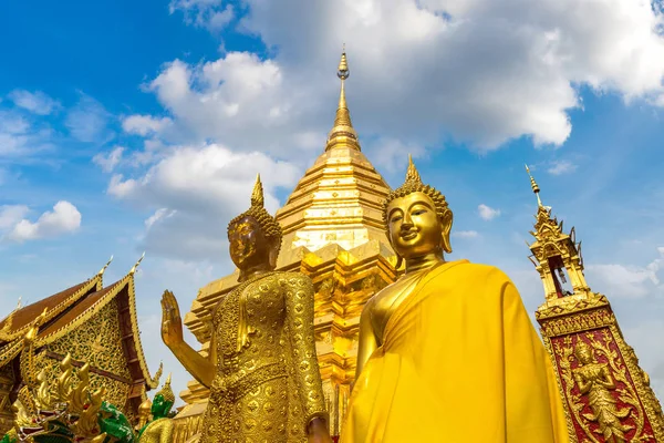 Golden Pagoda Wat Phra Doi Suthep Chiang Mai Thailandia Una — Foto Stock