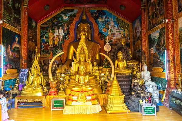 Chiang Mai Tayland Mart 2018 Golden Pagoda Wat Phra Doi — Stok fotoğraf