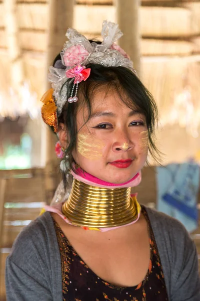 Chiang Rai Thailandia Marzo 2018 Ritratto Una Donna Dal Collo — Foto Stock