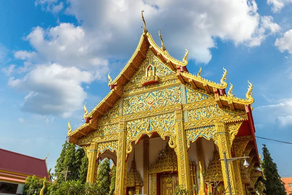 Buddyści Świątyni Chiang Mai Tajlandia Letnie Dni — Zdjęcie stockowe