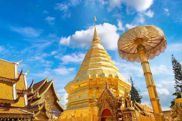 Złota Pagoda Wat Phra Doi Suthep Chiang Mai Tajlandia Letnie — Zdjęcie stockowe