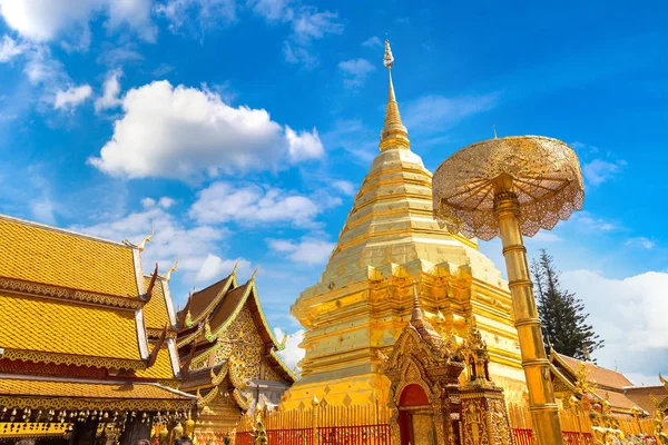 Złota Pagoda Wat Phra Doi Suthep Chiang Mai Tajlandia Letnie — Zdjęcie stockowe