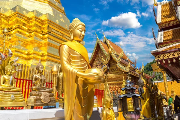 Złota Pagoda Wat Phra Doi Suthep Chiang Mai Tajlandia Letnie — Zdjęcie stockowe