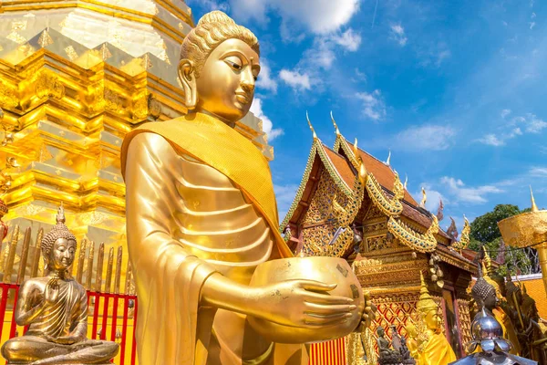 Golden Pagoda Wat Phra Doi Suthep Chiang Mai Thailandia Una — Foto Stock