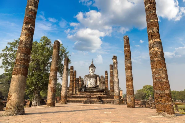 Sukhothai Ιστορικό Πάρκο Ταϊλάνδη Μια Καλοκαιρινή Μέρα — Φωτογραφία Αρχείου