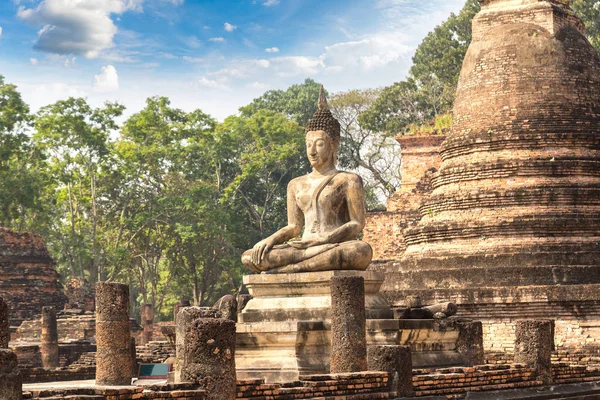 Sukhothai Ιστορικό Πάρκο Ταϊλάνδη Μια Καλοκαιρινή Μέρα — Φωτογραφία Αρχείου