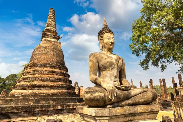 Sukhothai Ιστορικό Πάρκο Ταϊλάνδη Μια Καλοκαιρινή Μέρα — Φωτογραφία Αρχείου