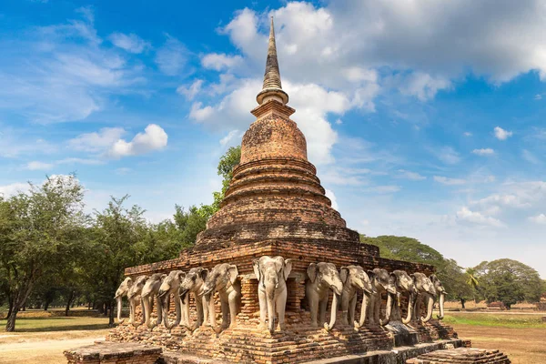 Wat Sorasak Tapınağı Fil Tapınağı Sukhothai Tarih Parkı Bir Yaz — Stok fotoğraf