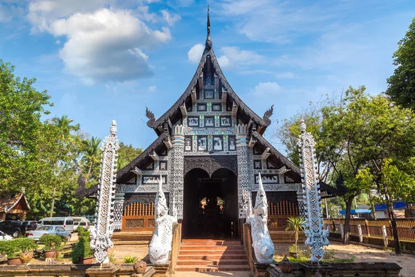 ワット モリー ワット落馬モリー 夏の日にチェンマイ タイの仏教徒寺院 — ストック写真
