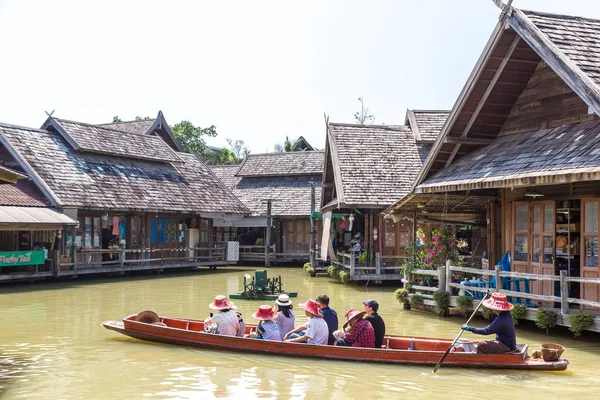 Pattaya Tailandia Marzo 2018 Mercado Flotante Pattaya Tailandia Día Verano — Foto de Stock