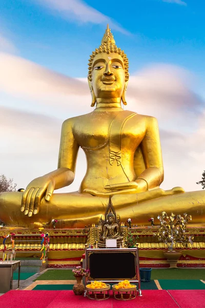 Zlatý Velký Buddha Pattaya Thajsko Letním Dni — Stock fotografie