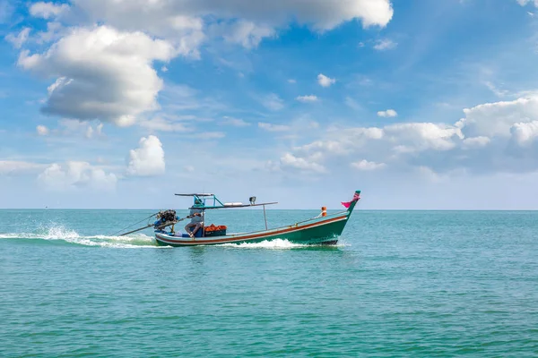 Barco Pescador Tailandês Khao Sam Roi Yot National Park Tailândia — Fotografia de Stock