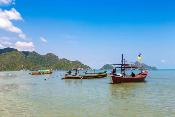Thai Horgász Csónak Khao Sam Roi Yot Nemzeti Park Thaiföld — Stock Fotó