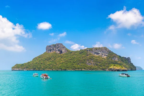 Mu Ko Ang Thong Milli Parkı, Tayland'da bir yaz günü