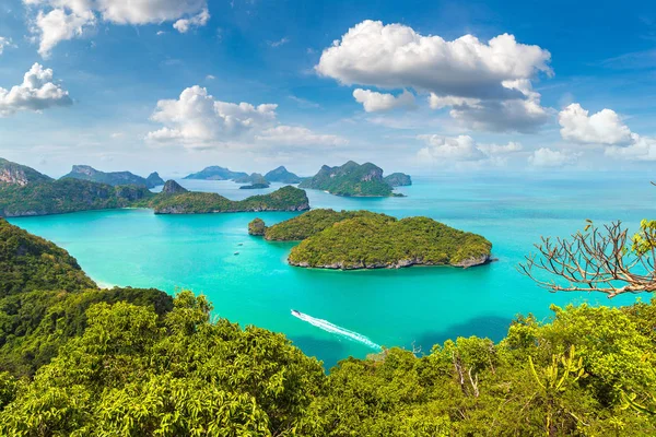 Bir yaz günü Mu Ko Ang Thong Milli Parkı, Tayland hava panoramik görünümü