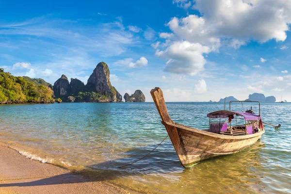 Traditional Long Tail Boat Railay Beach Krabi Thailand Summer Day — Stock Photo, Image