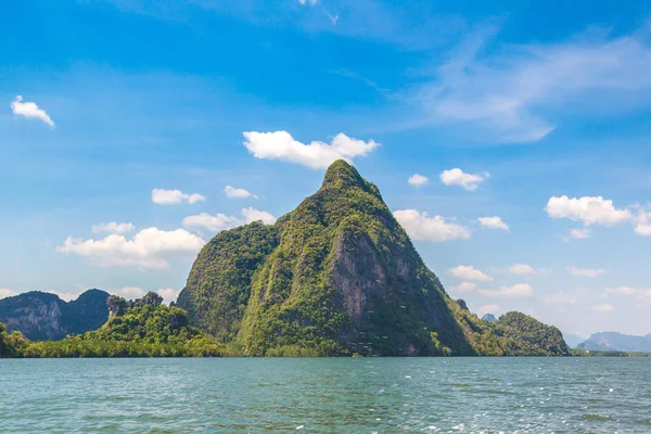 Ao Phang Nga Milli Parkı, bir yaz günü Tayland